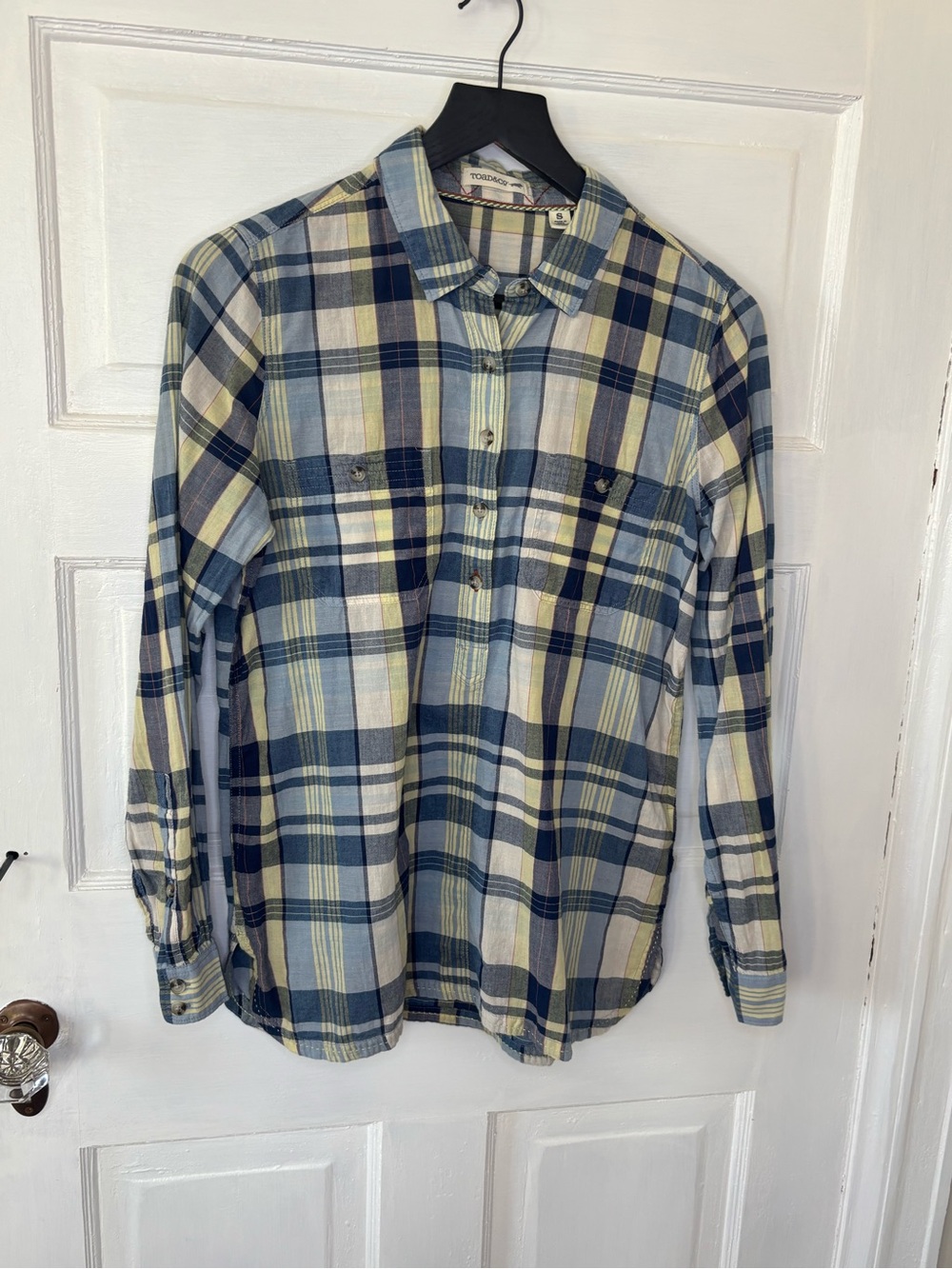Toad & Co. Indigo Ridge Button Down Shirt in Blue and Cream